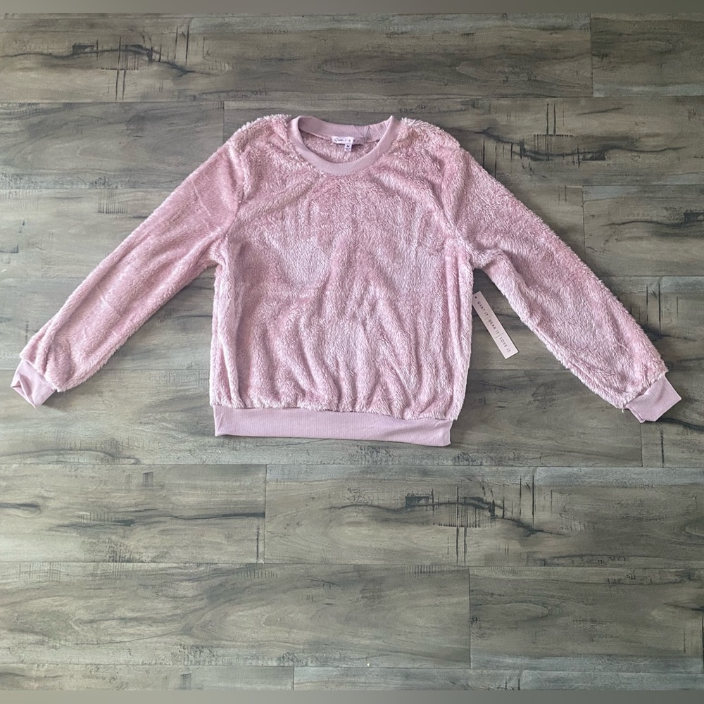 Faux Fur Women Crewneck Winter Fashion Long Sleeve Sherpa Furry Trendy Top